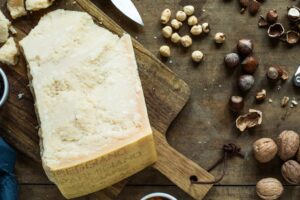 Descubriendo la sorprendente maduración de la deliciosa Mozzarella: ¡Un queso curado para saborear!