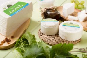 Desenredando el mito: ¿El queso fresco engorda por la noche? Descubre la verdad científica detrás de este popular rumor