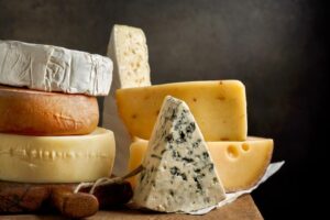 Desentrañando el misterio: ¿El queso engorda o no? Descubre la verdad detrás de este delicioso lácteo