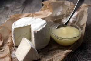 El proceso de elaboración del queso: de la leche al manjar lácteo