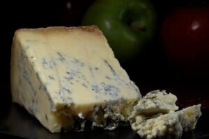 El queso azul desvelado: descubriendo los secretos del Roquefort