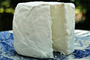 El queso fresco: ¿aliado o enemigo en la pérdida de peso?